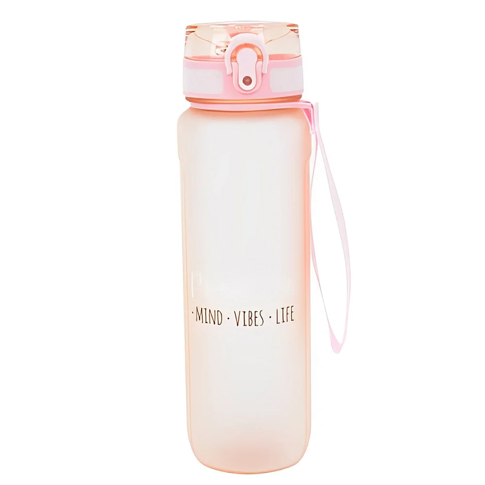 בקבוק שתיה 900 מ״ל עם ציפוי גומי ושרוך - ורוד בייבי בקבוק שתיה 900 מ״ל עם ציפוי גומי ושרוך - ורוד בייבי