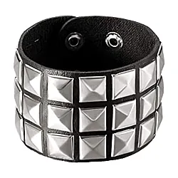 צמיד ניטים משבצות