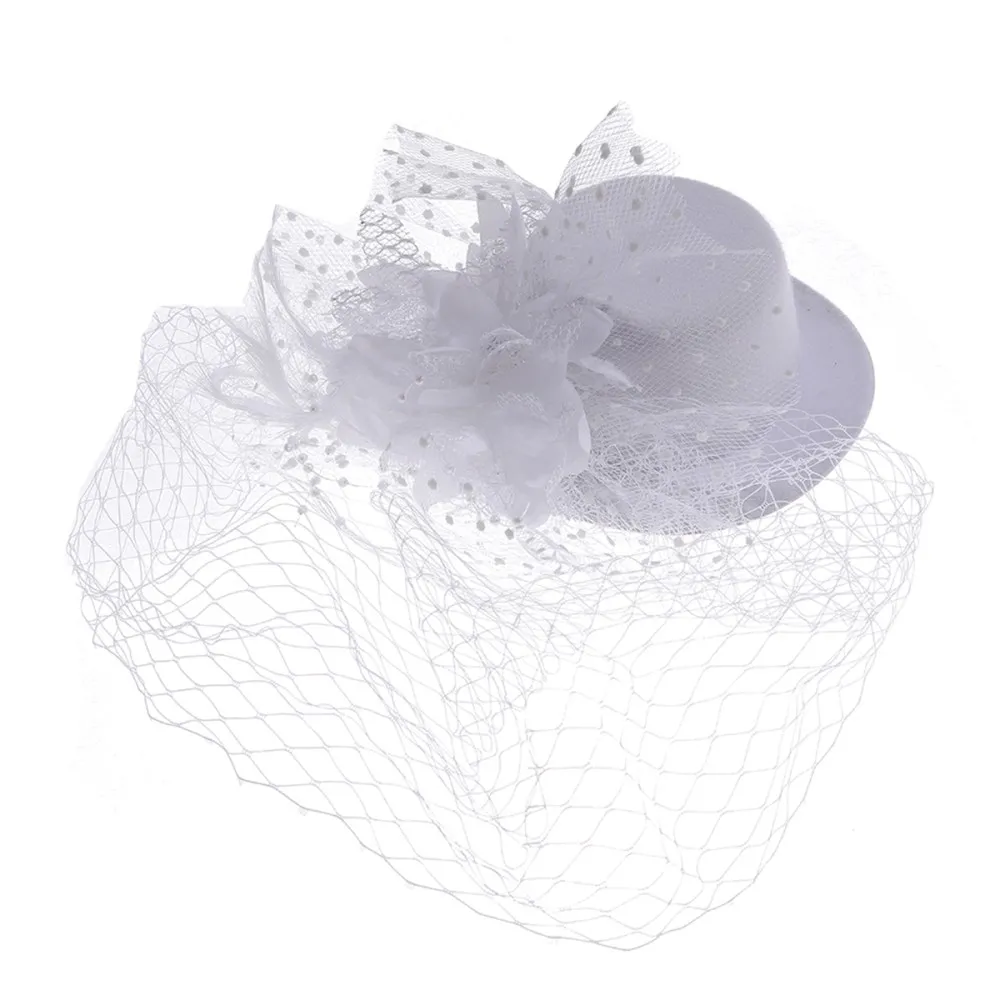כובע קברט עם רשת וטול - לבן