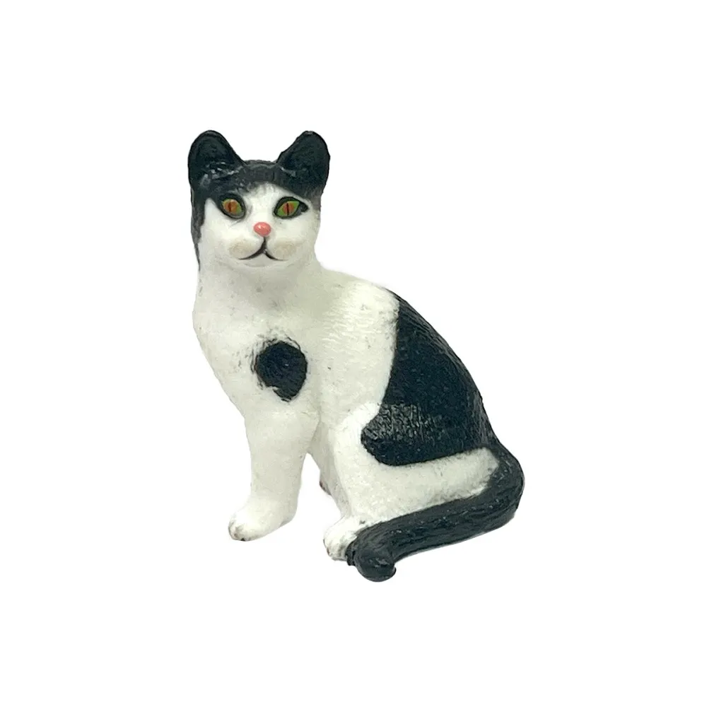 פסלון חתול שחור לבן