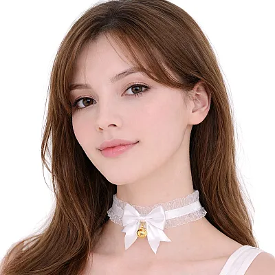 צ׳וקר פפיון עם פעמון - לבן לתחפושת